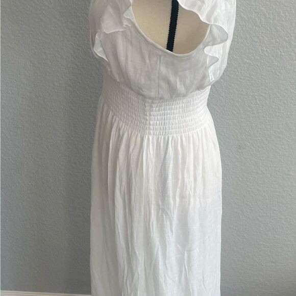 J Gee V Neck Lace Maxi Dress Size: Large Color: White - Picture 8 of 14